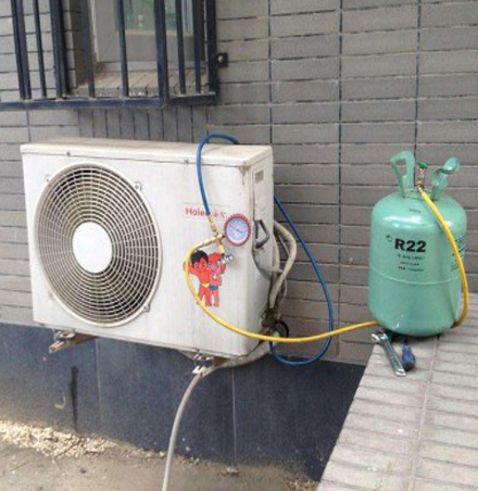 道里空调加氟